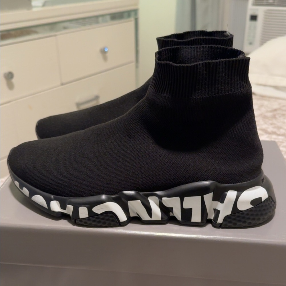 Balenciaga Speed Graffiti Sneakers - Picture 2 of 5